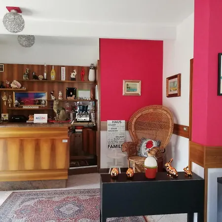 Alojamento de Acomodação e Pequeno-almoço Casapatrizia Sirmione